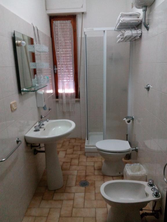 Hotel Lea Grosseto Szoba fotó