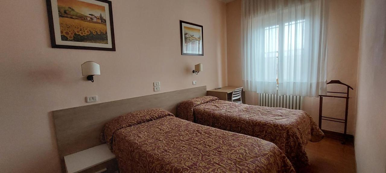 Hotel Lea Grosseto Kültér fotó